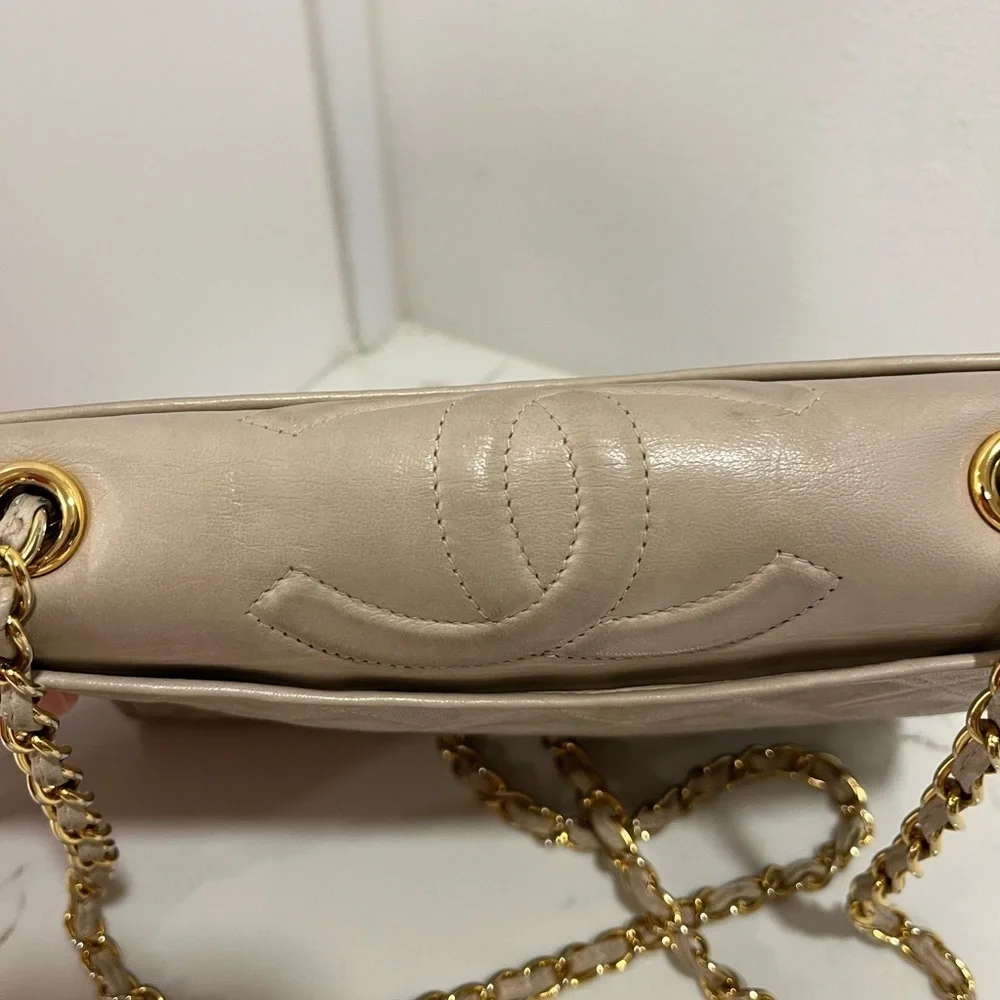 Chanel Lambskin Cream Shoulder Bag